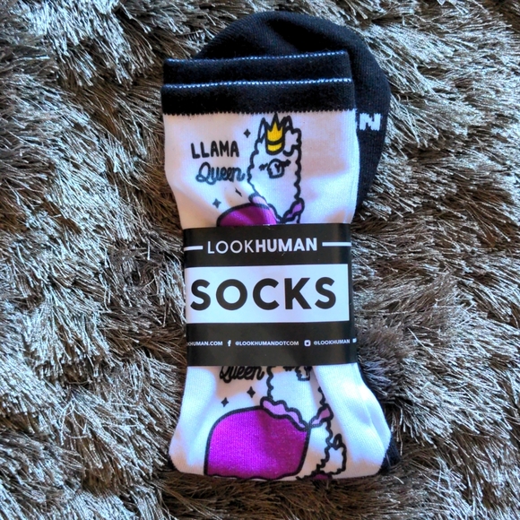 NWT Llama Queen Socks - Picture 2 of 3